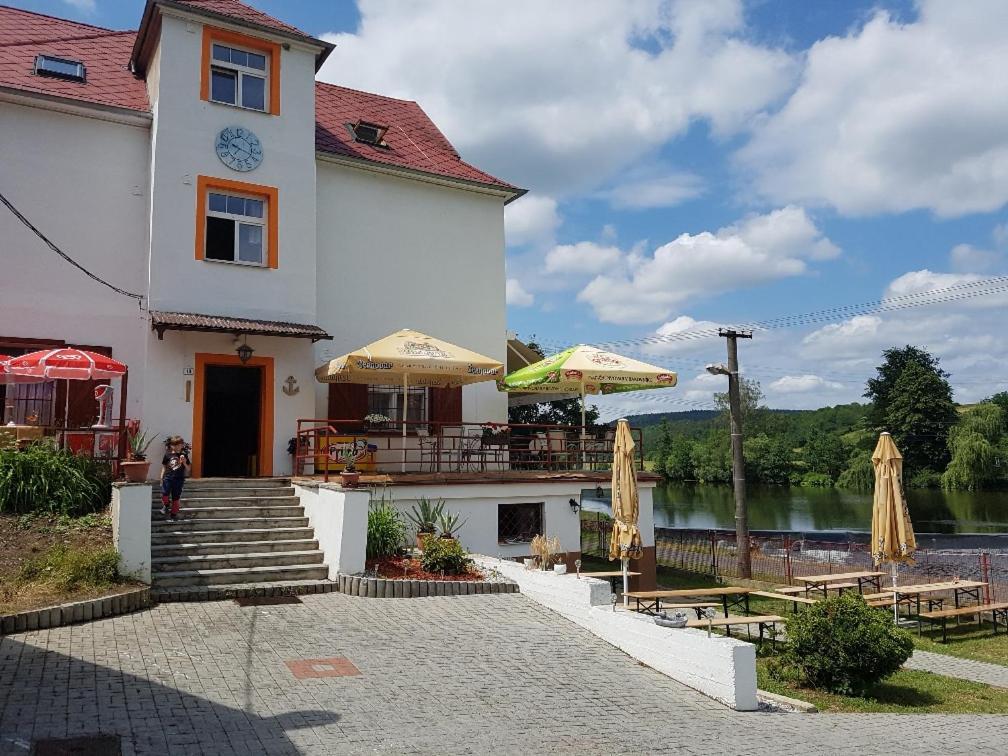 Penzion Na Pracharne Kladruby  Dış mekan fotoğraf